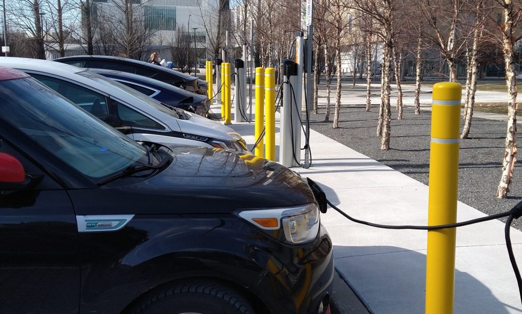 Mississauga opens 12 electric vehicle charging ports in effort to