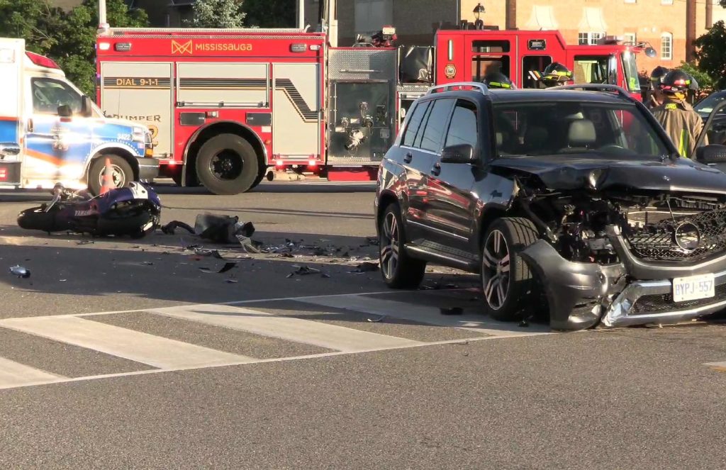 Motorcycle Collides With Vehicle In Mississauga Closing Intersection Insauga