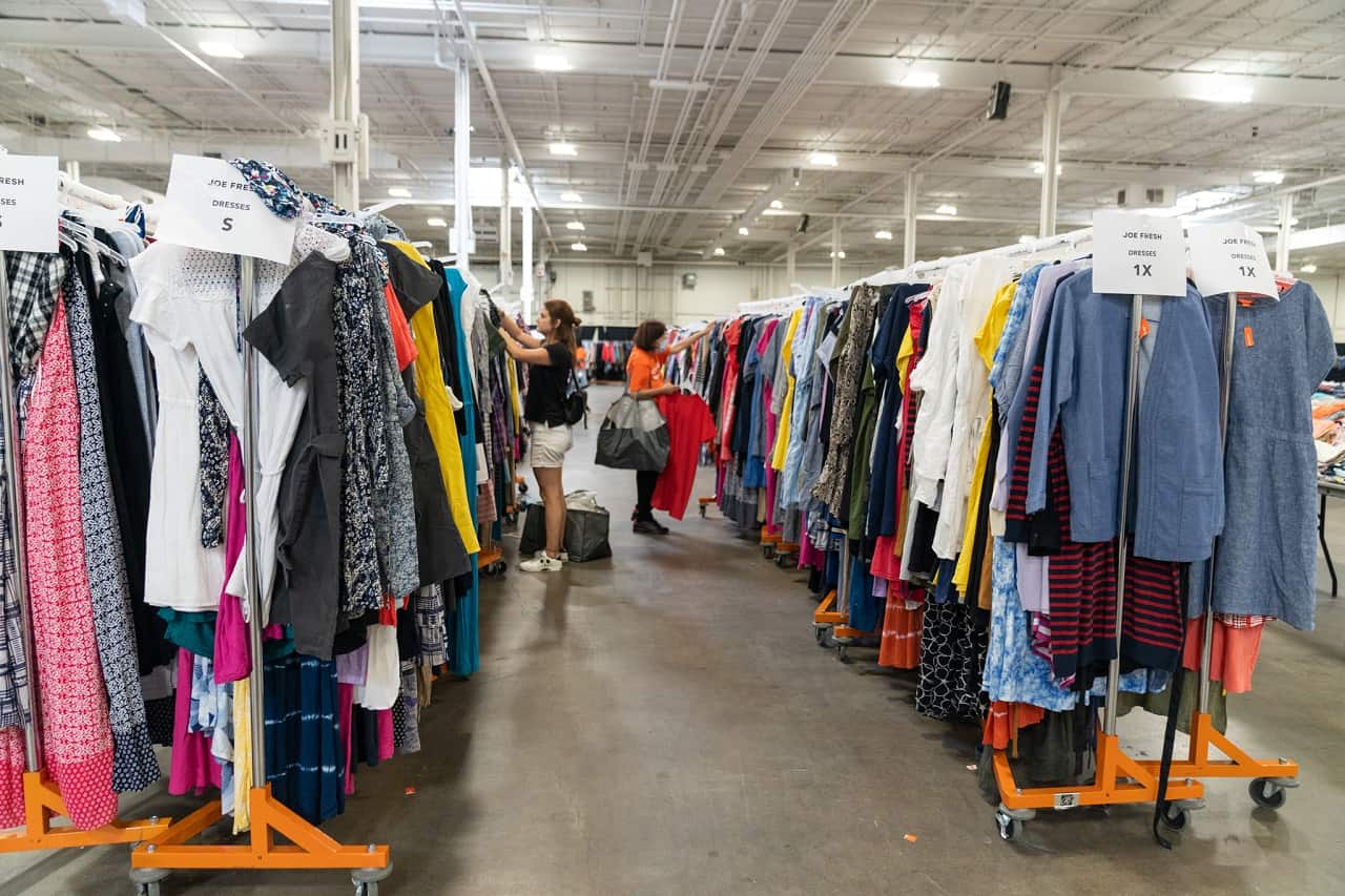 Juniors' Clothing – Online Warehouse Sale