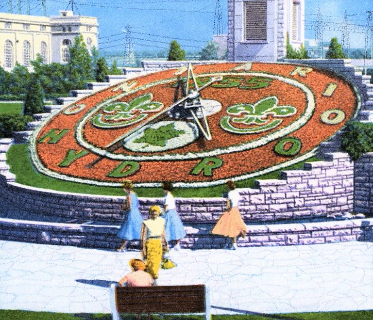 The many changing faces of the Niagara Falls floral clock INsauga