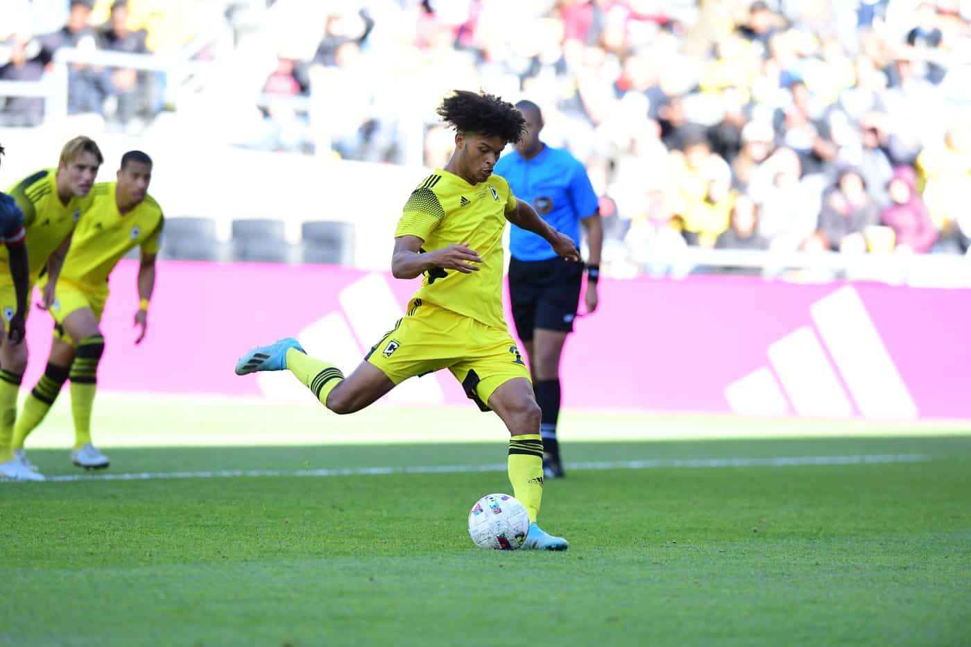 Canadian forward, Jacen Russell-Rowe, helps Columbus win Trillium Cup