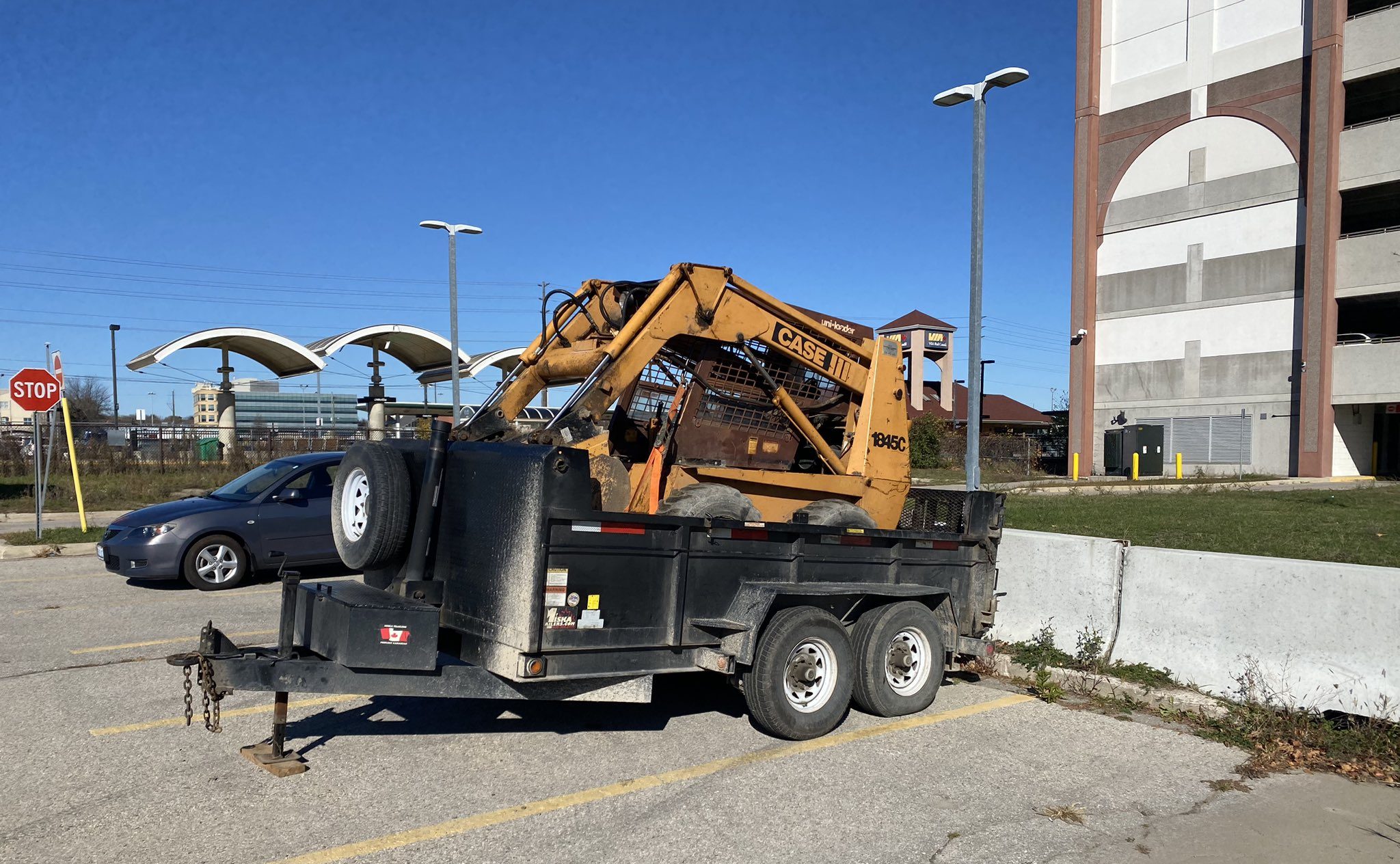 Pickup With Unsecure Trailer Pulled Over In Oakville Driver Charged Insauga 