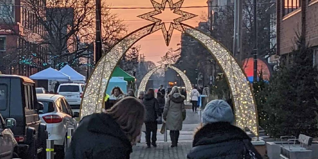 Burlington Holiday Market returns today for second year in downtown