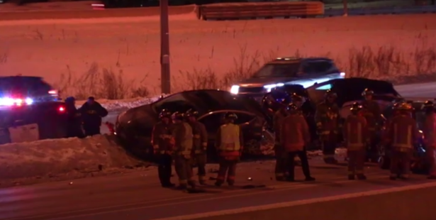 Ontario, Mississauga, police, collision, Highway 401, Highway 10, Hurontario Street, closed lanes