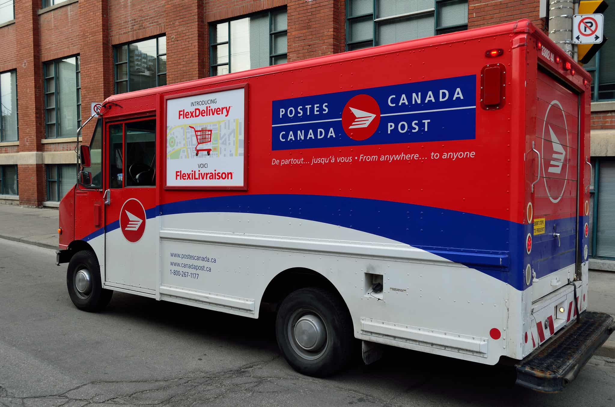 canada post strike scams