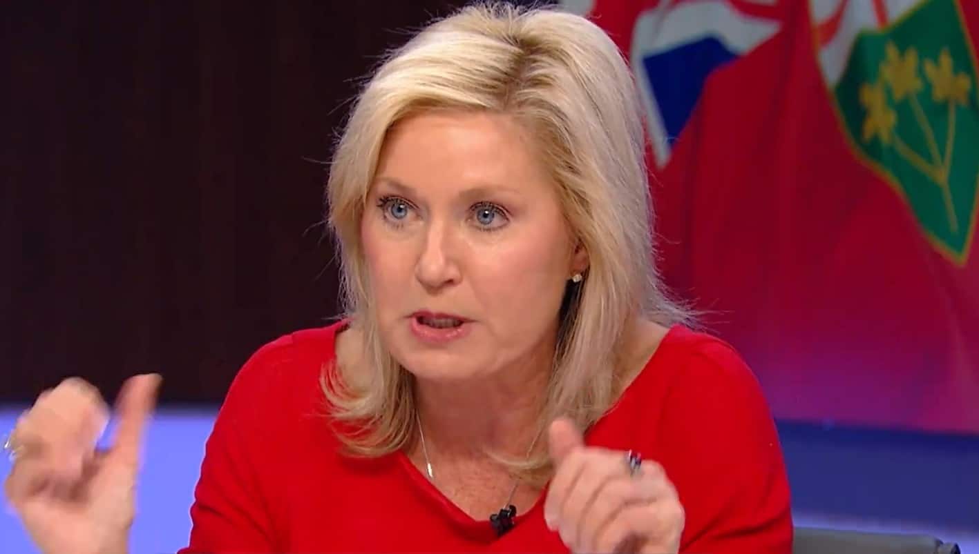 Mississauga Mayor Bonnie Crombie prepares as Liberals vote this weekend for new Party leader.