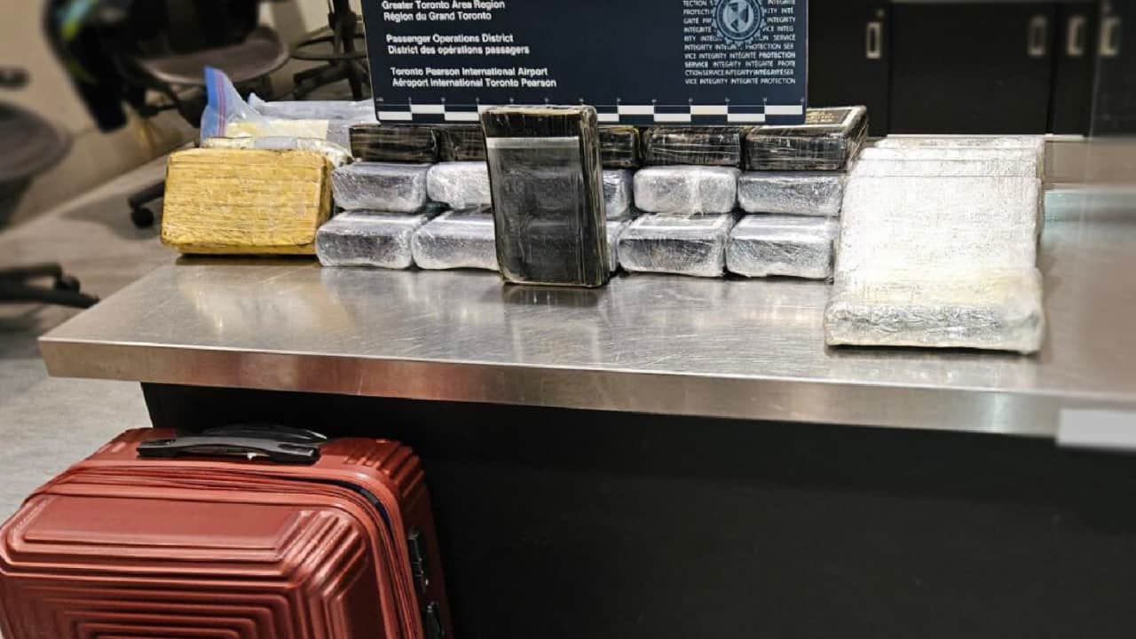 Pearson airport mississauga cocaine