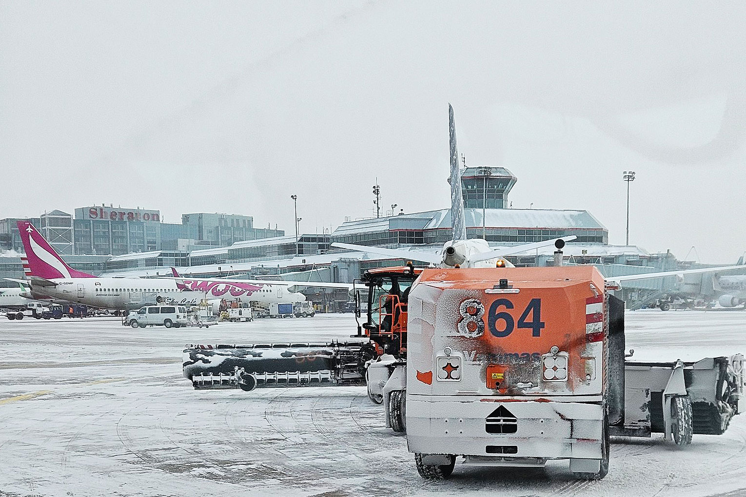 snow pearson airport mississauga