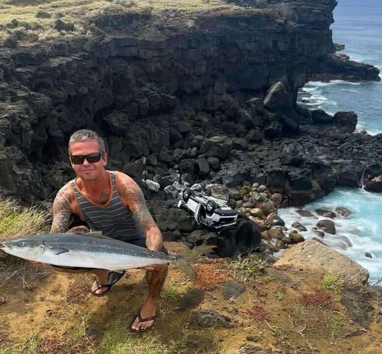 canadian tourist hawaii drives off cliff