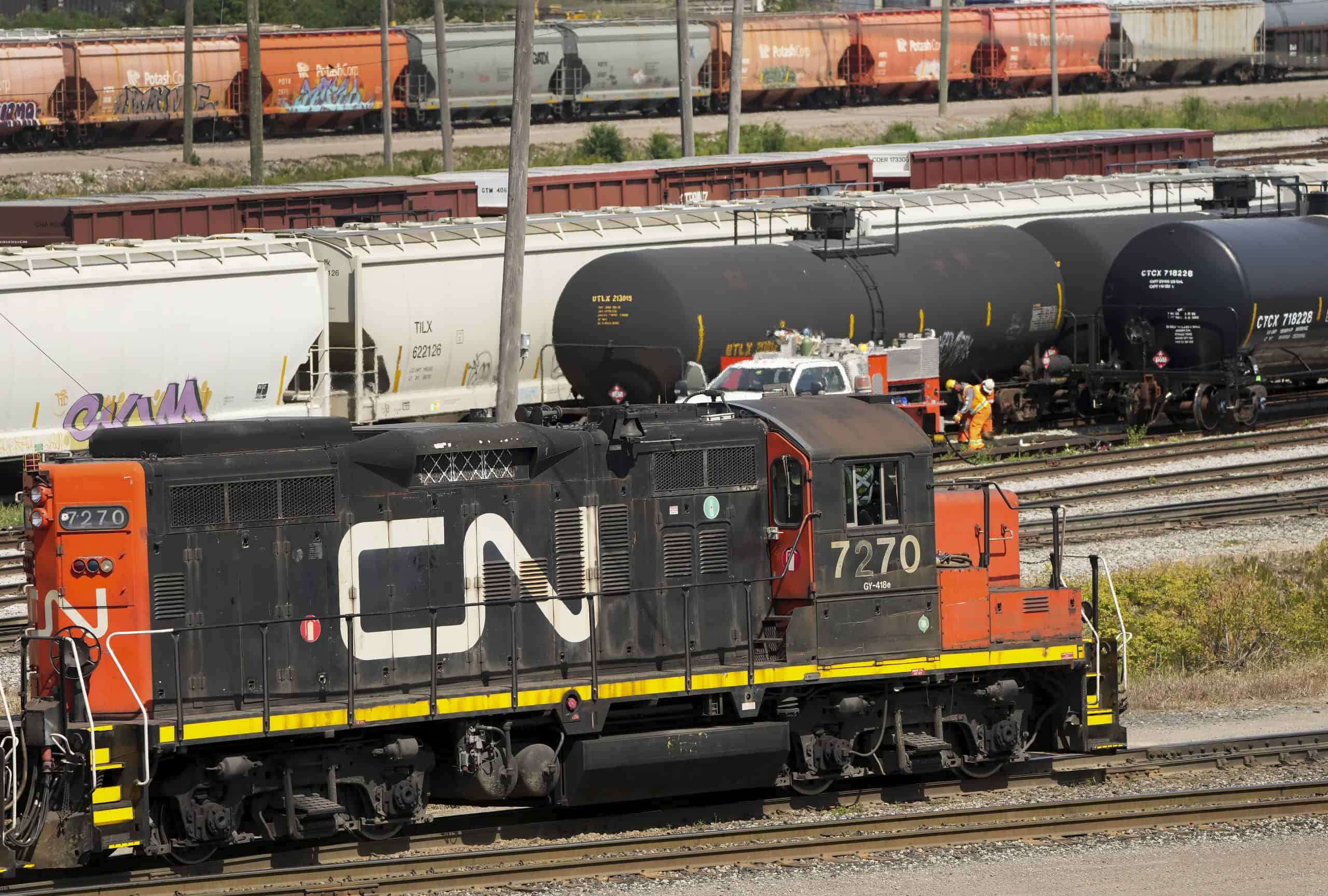 Ontario train derails CN Rail fined $8M for crude oil spills
