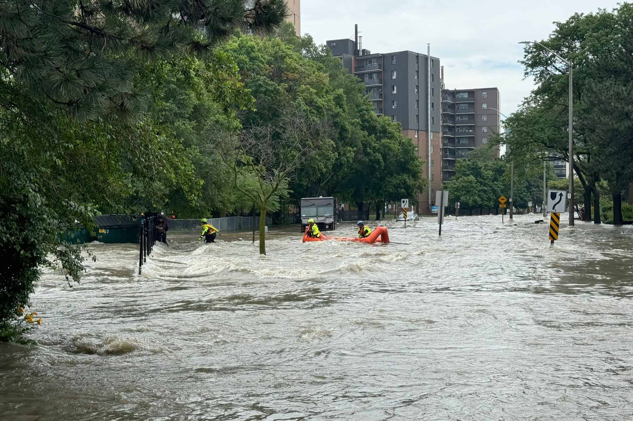 flood emergency mississauga fire