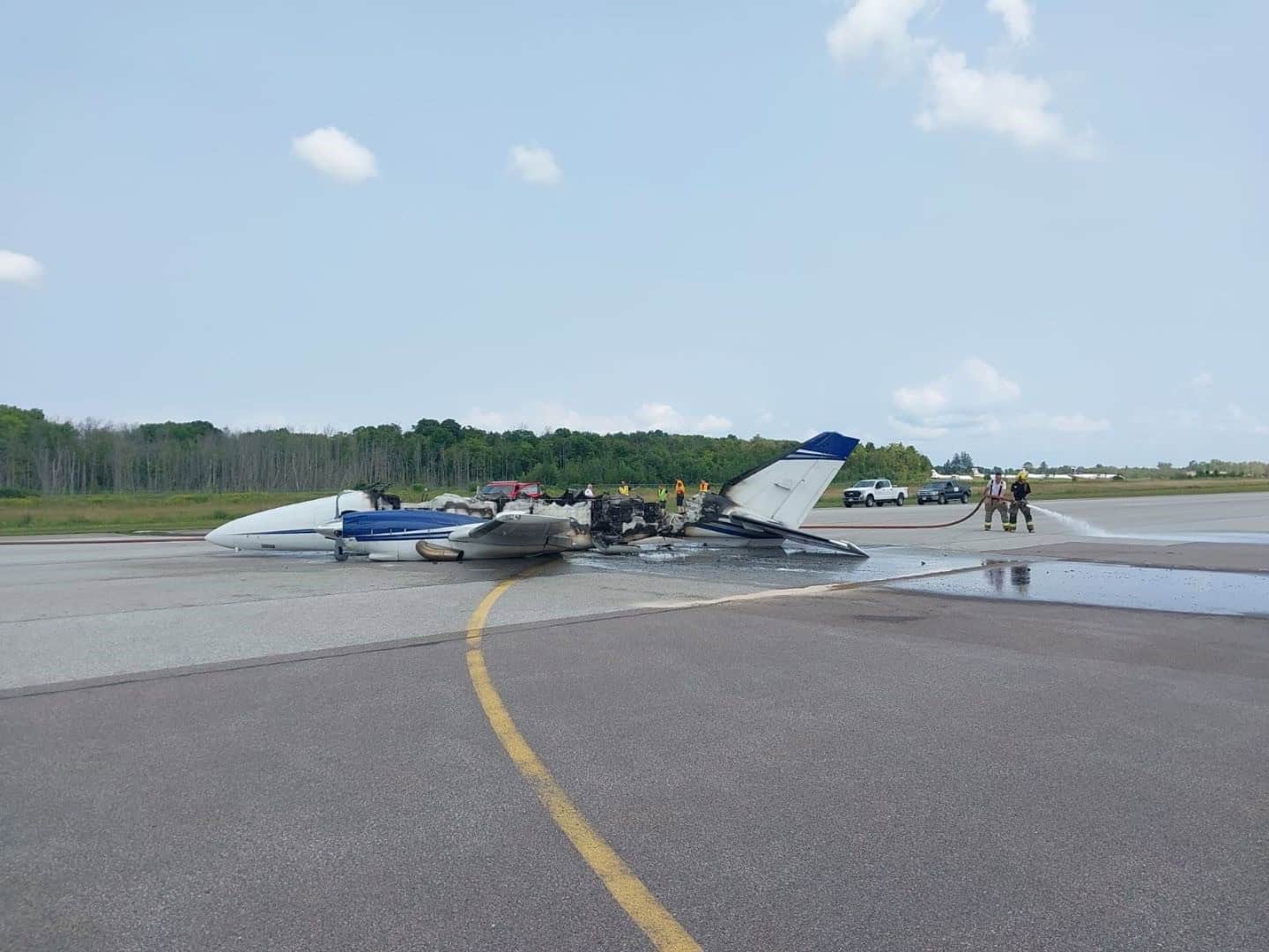 Small plane crash landing near Barrie, Ontario.