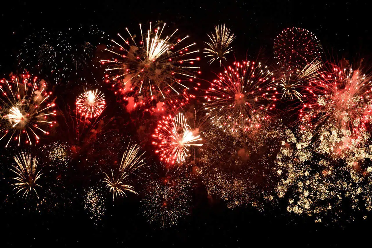 All the Labour Day firework shows in southern Ontario INsauga