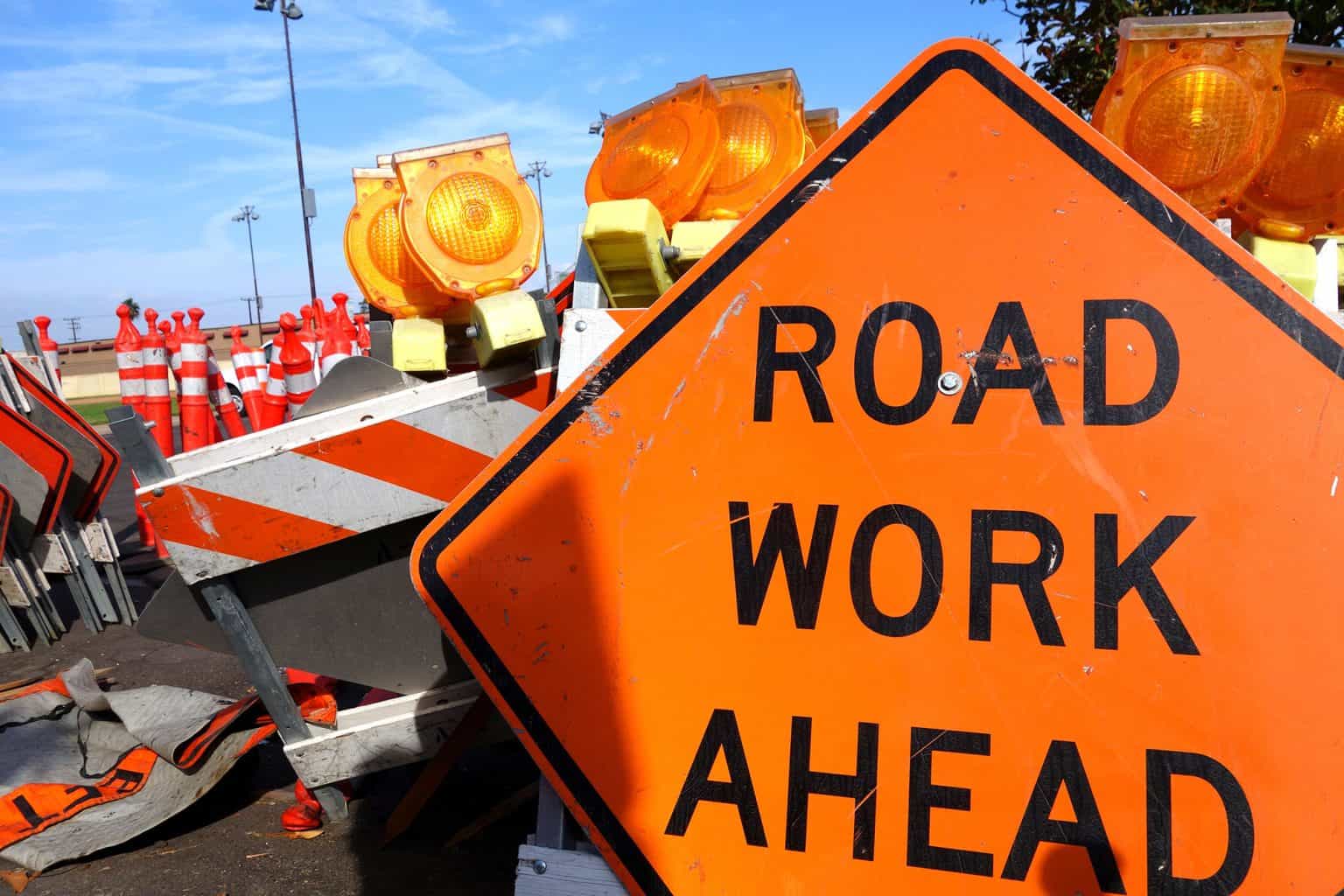 construction Dundas traffic lanes closure Burlington