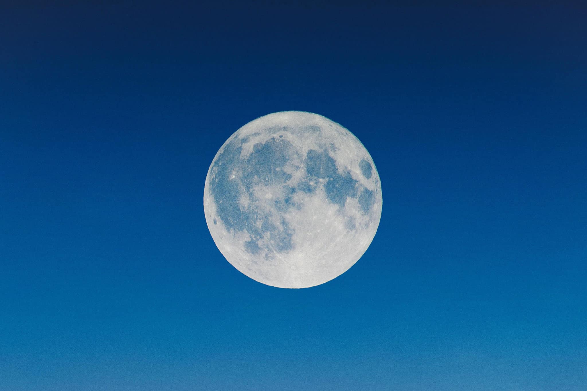 Rare super blue moon rises over Ontario next week INsauga