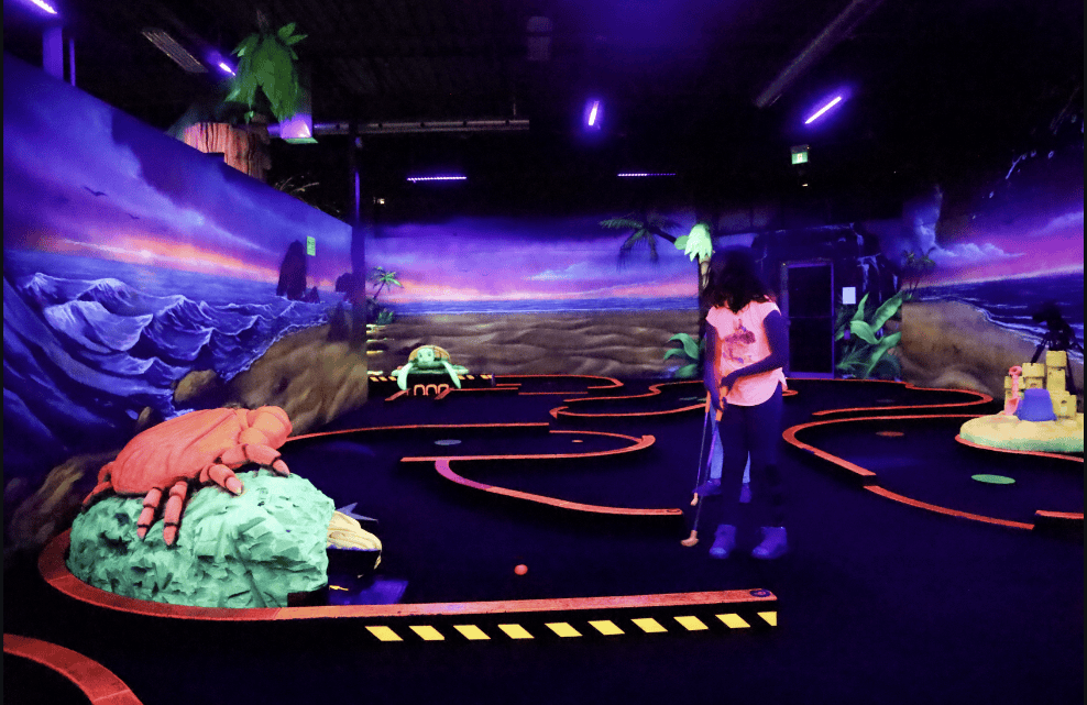 GlowZone 360 is a family-friendly spot for birthday parties and PA days in Mississauga and Brampton