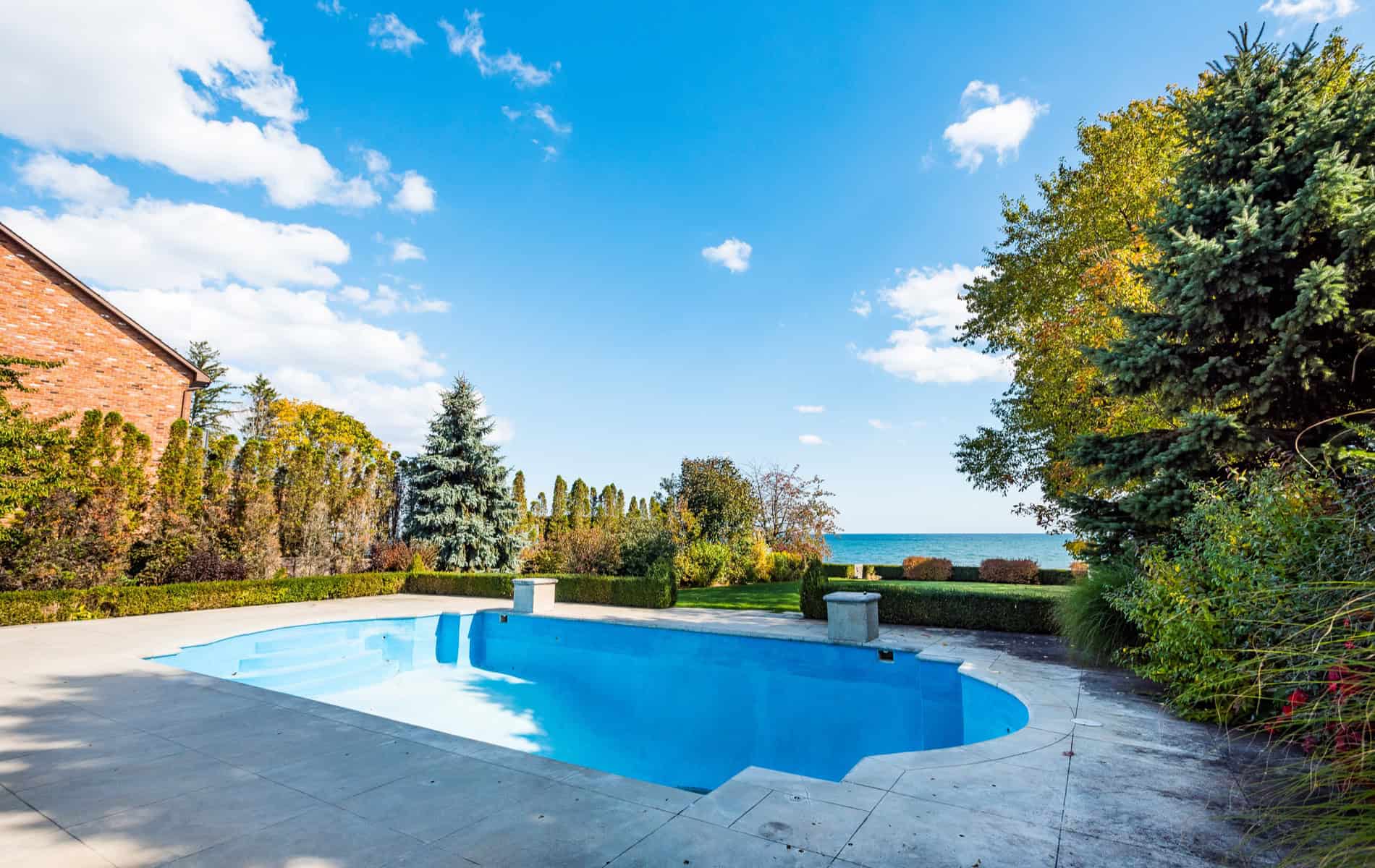 House of the Week: Rare property on Lake Ontario in Mississauga