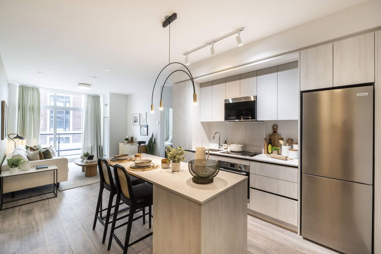 Get an exclusive look at a new condo with model suite tours at The Kith Condominiums, the final condominium by Daniels in the Erin Mills community in Mississauga