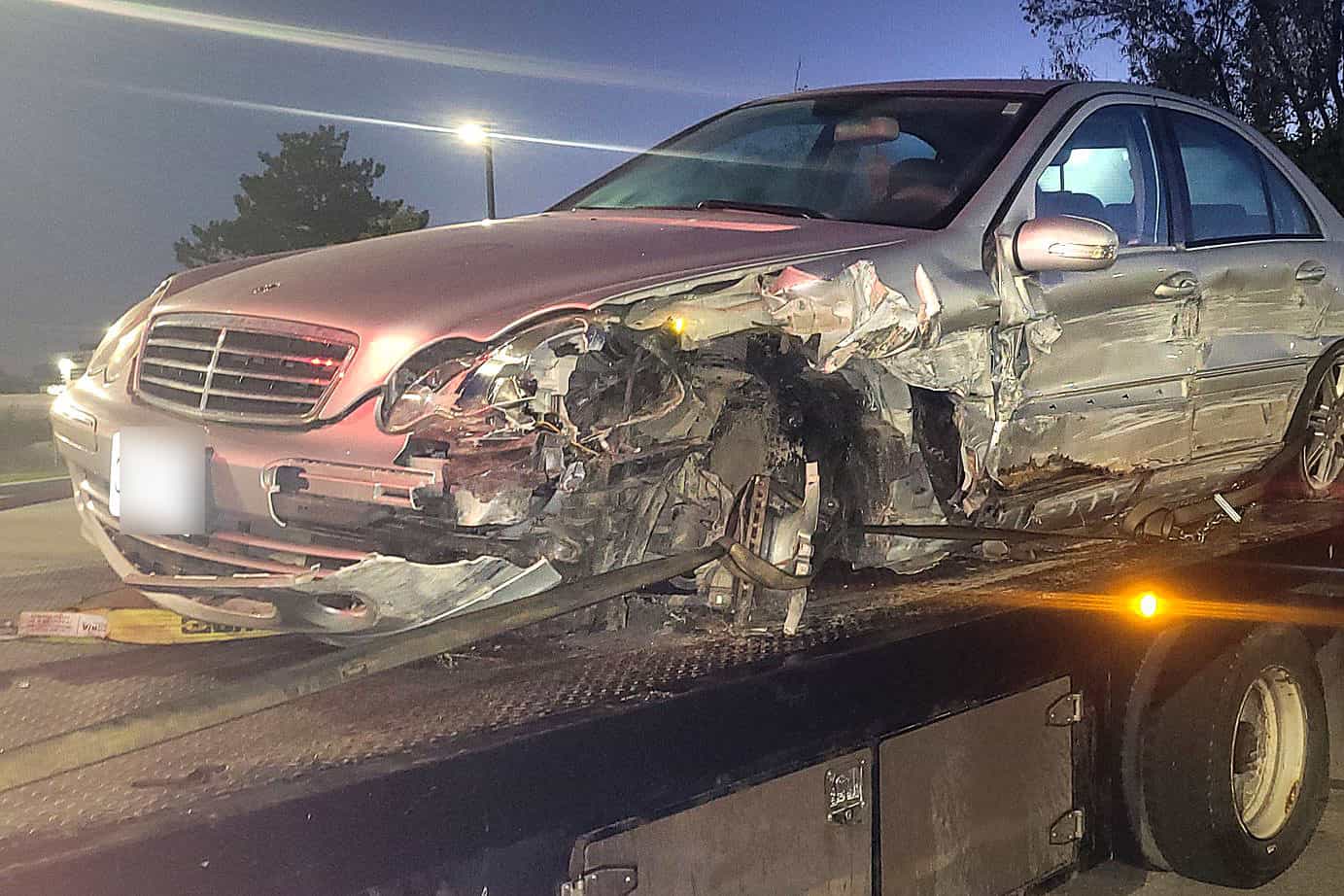 crash qew mississauga