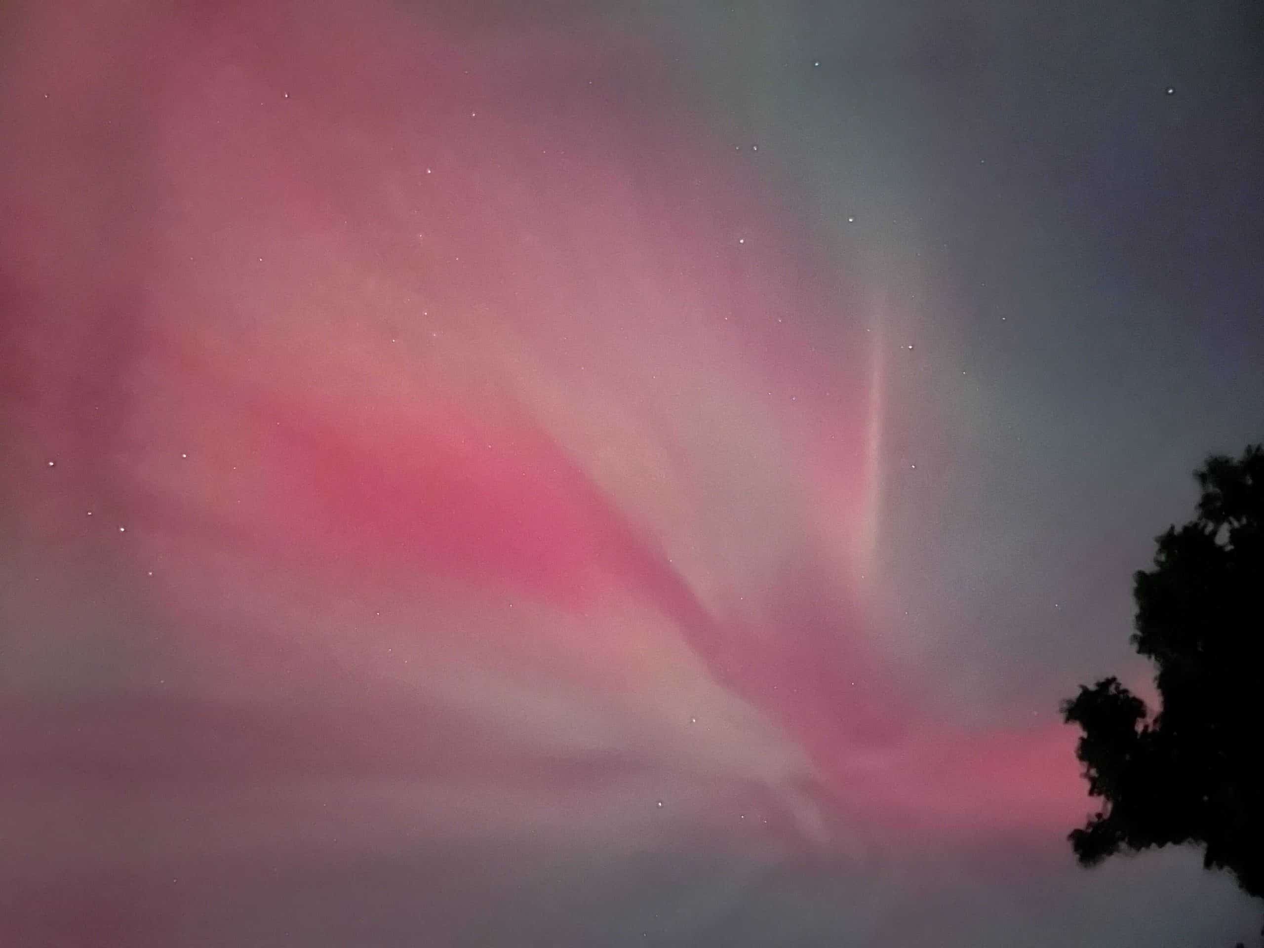 Northern lights, hues, phenomenon, sky, aurora, Ontario.