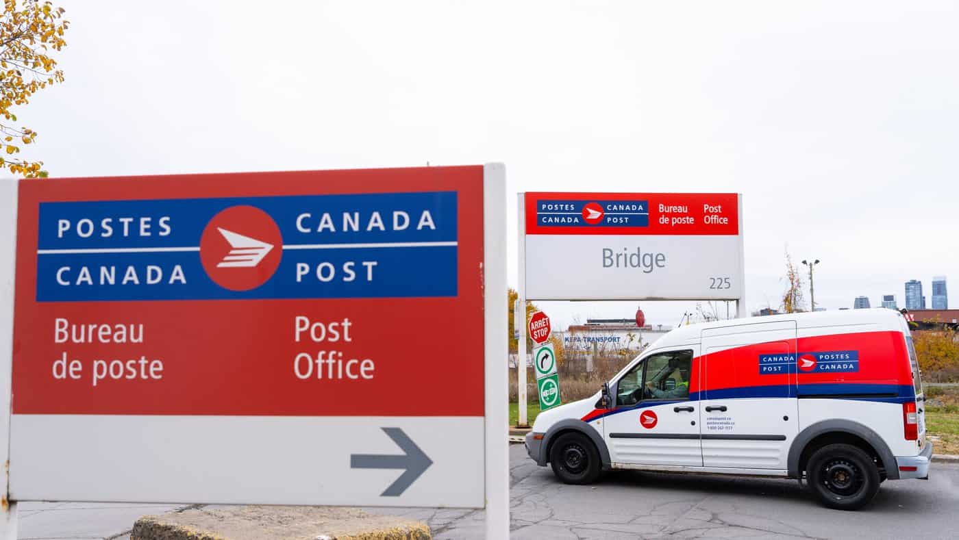 Could a strike still be coming to Canada Post before the holidays in Canada?