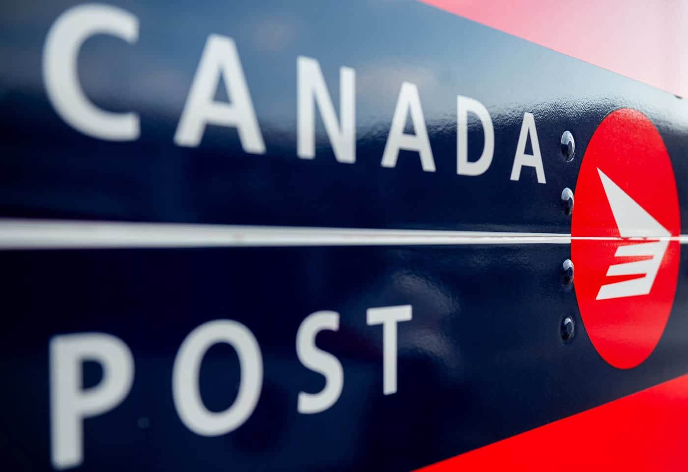 canada post quarterly loss strike