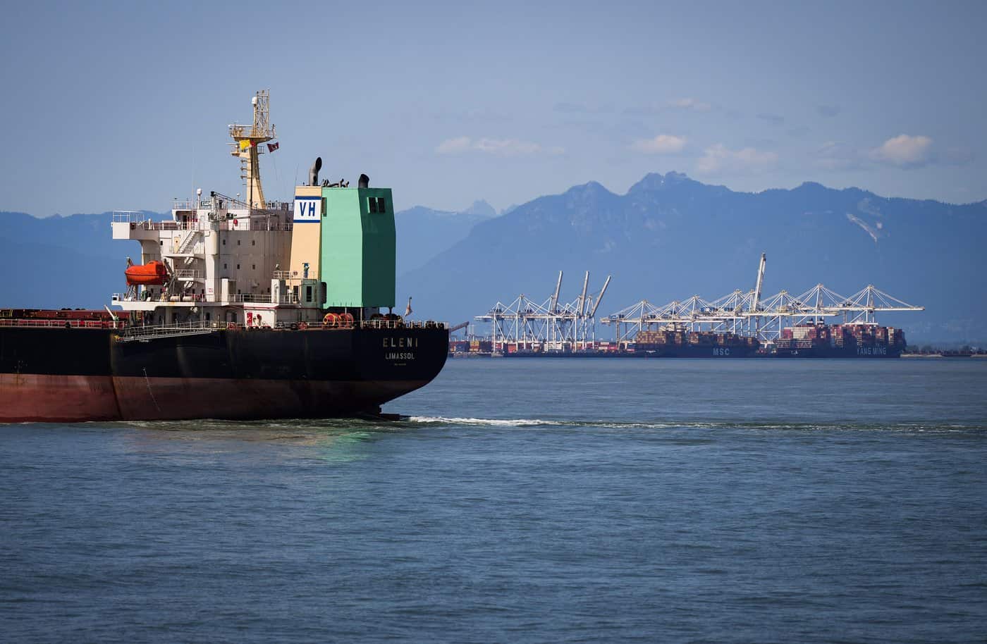 pro-Palestinian protesters vancouver port