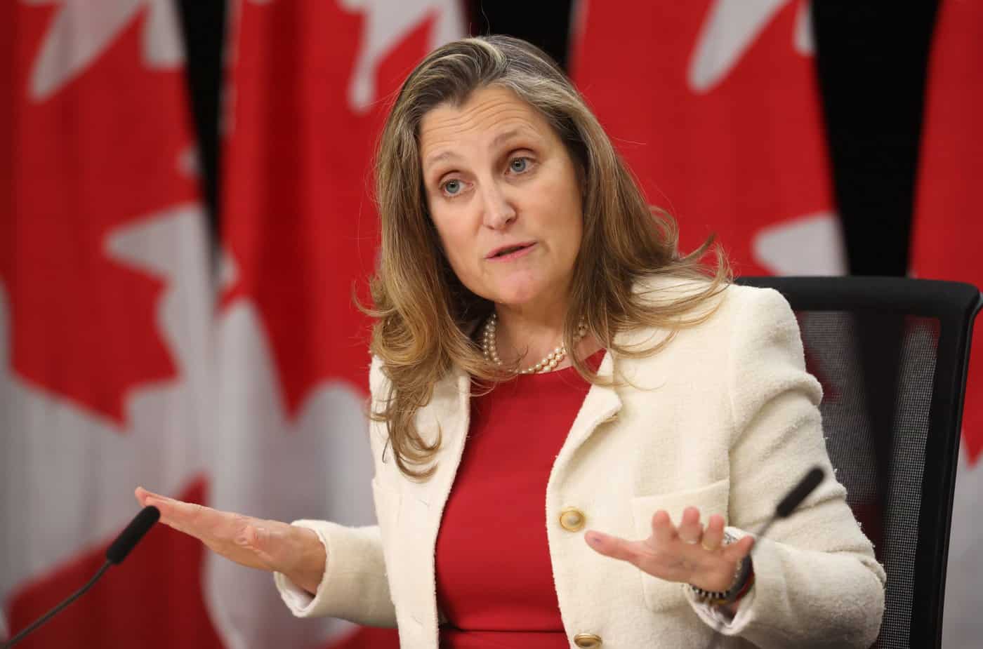 freeland quits cabinet