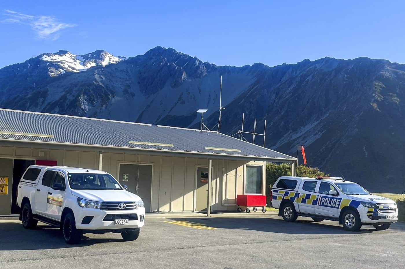 3 climbers believed to have died from US and Canada in a fall on New Zealand mountain