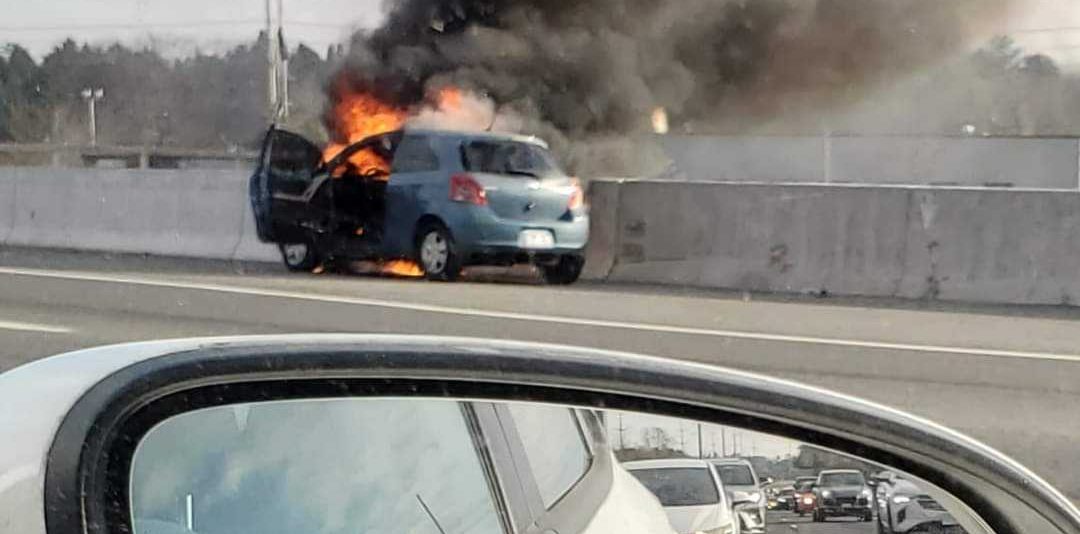 fire, crash, car, highway, Hurontario, empty, lanes, closures, pictures, smoke, Mississauga.