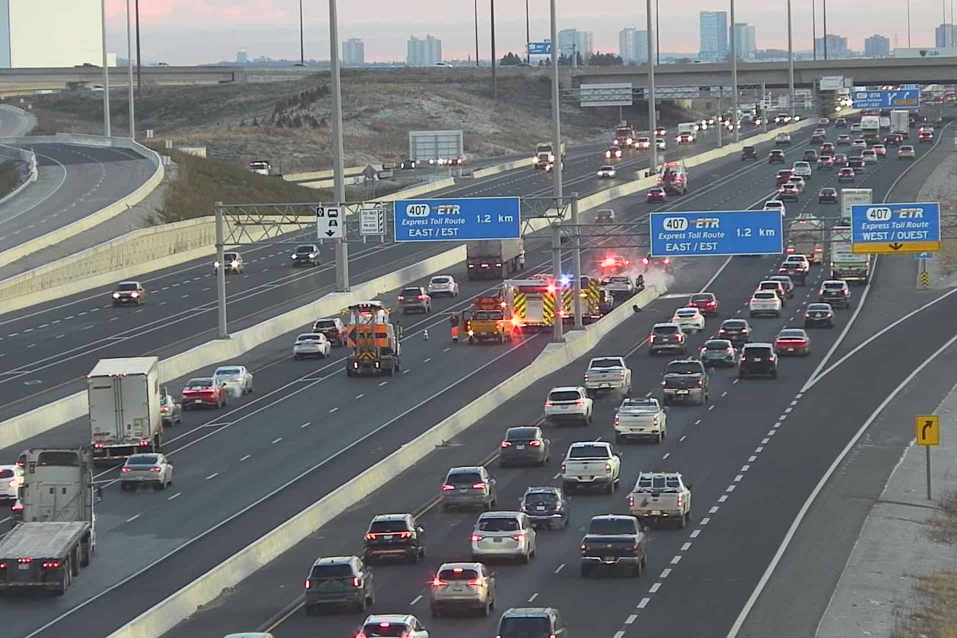 vehicle fire highway 401 milton