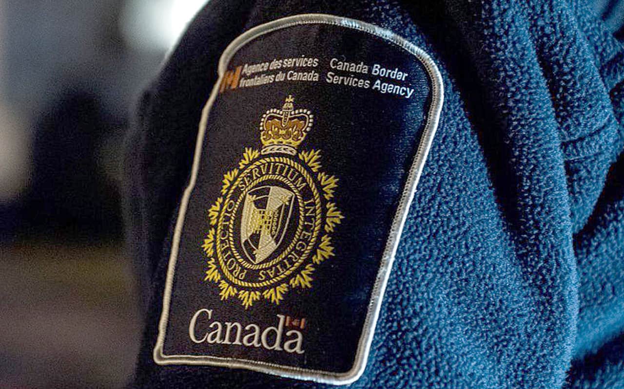 inadmissible travellers canada